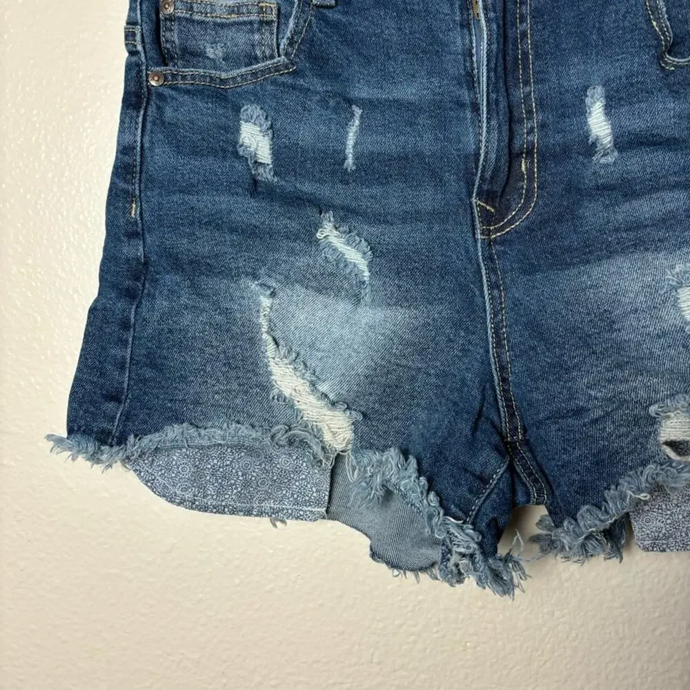 ARIYA Shorts Women's 11/30 Curvy High Rise Distressed Cut Offs Med Blue